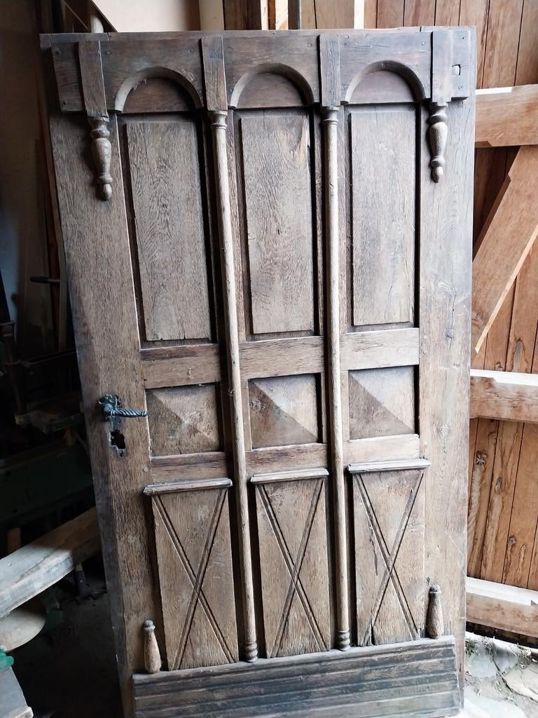 Porte ancienne en chêne, Enlèvement