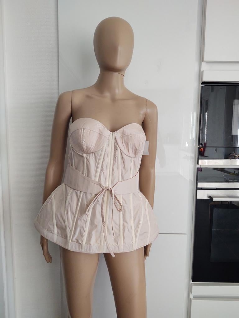 Moschino korstetten., Moschino, Ophalen of Verzenden, Zo goed als nieuw, Maat 38/40 (M)