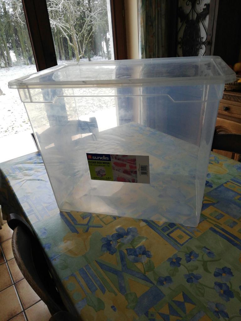 Grande boîte  48cm l. sur 43cm haut et 32cm profondeur, Maison & Meubles, Comme neuf