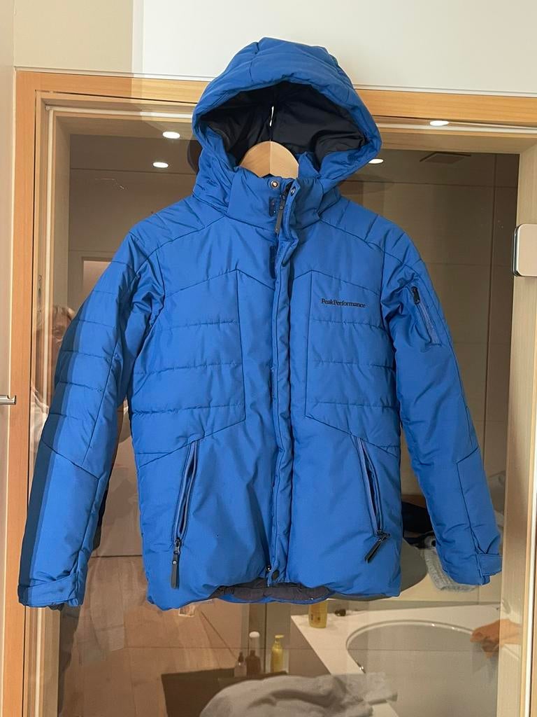 Skijas Peak Performance kids, Ophalen, Gedragen