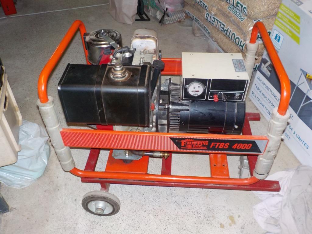 Groupe électrogène 4,1kVA, Enlèvement, Utilisé, Moins de 5 kVA, Essence