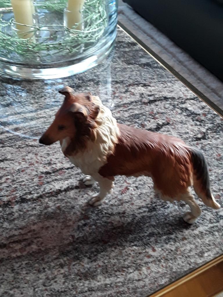LASSIE, Enlèvement, Comme neuf