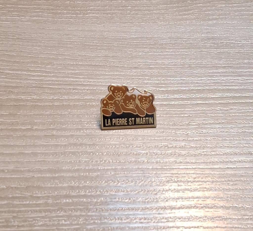 PIN - LA PIERRE SAINT-MARTIN - FRANCE - SKI - OURS, Envoi, Utilisé, Ville ou Campagne, Insigne ou Pin's