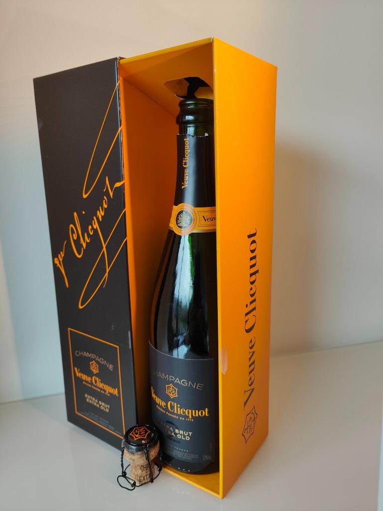 Veuve Clicquot Brut Extra Brut , Extra Old , Geschenkverpk(2, Ophalen of Verzenden, Gebruikt, Verpakking