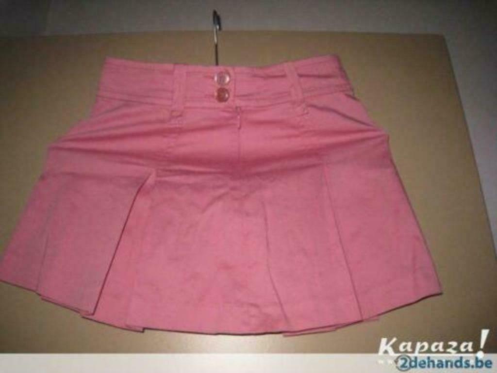 Mini jupe rose A GIRLS, Enlèvement ou Envoi, Comme neuf, Fille