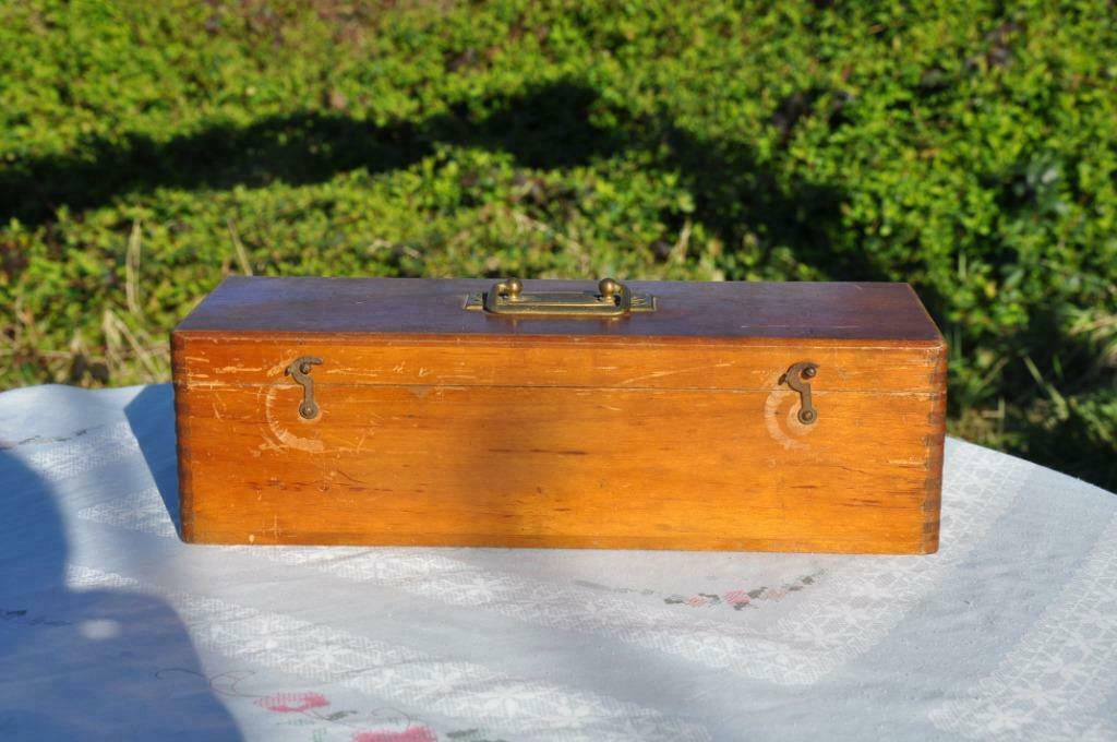 §  petit coffre de rangement en bois poignée laiton, Moins de 50 cm, Enlèvement ou Envoi, Utilisé, Moins de 50 cm