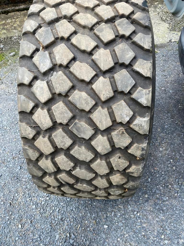 Pneu 435/50R/19,5