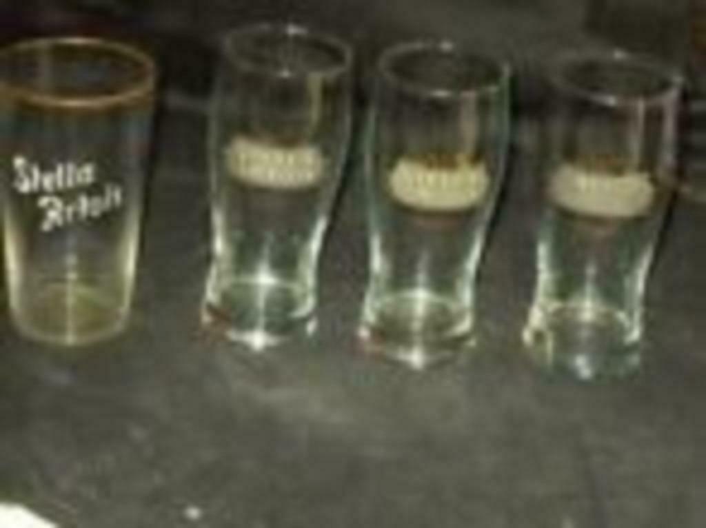 Bierglazen.Stella Artois.Boerke.Leuven. D 125, Verzamelen, Ophalen of Verzenden, Gebruikt, Glas of Glazen, Stella Artois