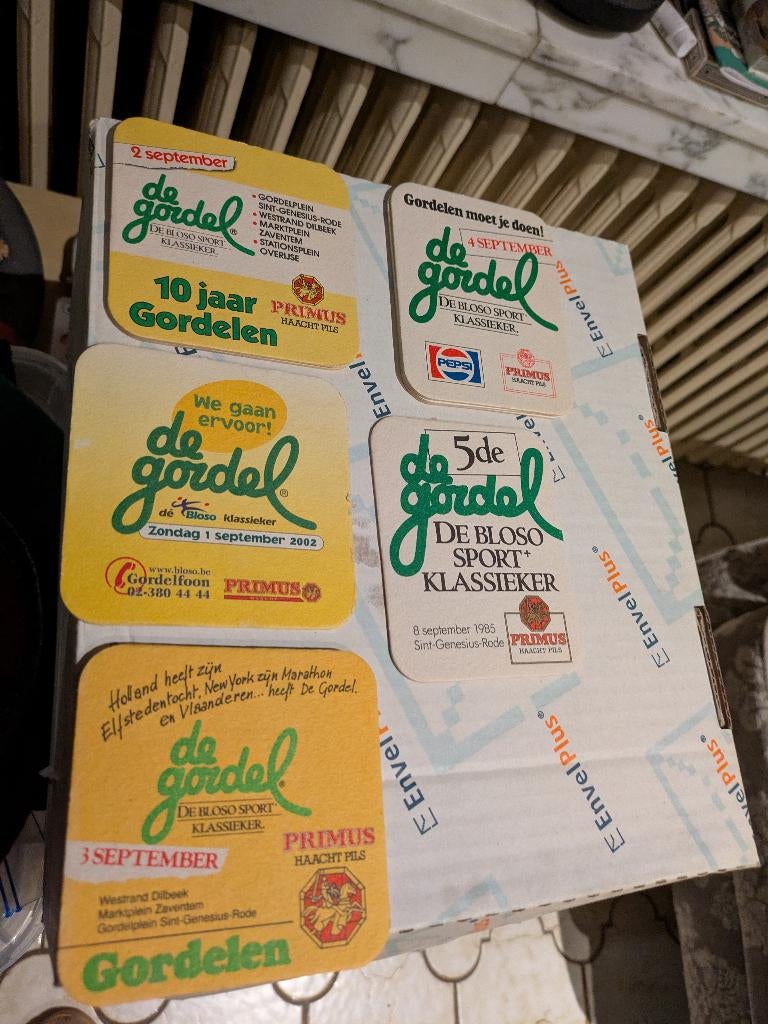 De gordel, Verzamelen, Verzenden, Zo goed als nieuw, Viltje(s), Overige merken