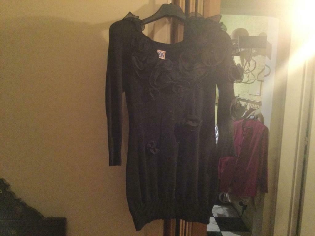Robe mini ou pull long, Zo goed als nieuw, Zwart