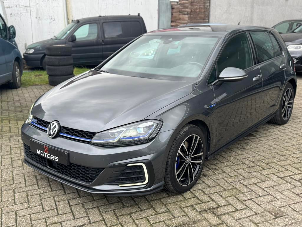 VW GOLF GTE // AUTOMAAT // FACELIFT, Auto's, Volkswagen, Automaat, 5 deurs, Dealer onderhouden, Zilver of Grijs