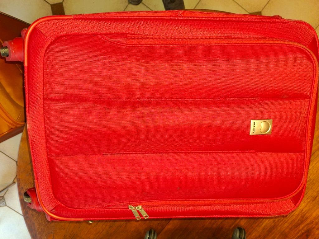 Différentes valises, Enlèvement, Utilisé, Autres matériaux, Roulettes