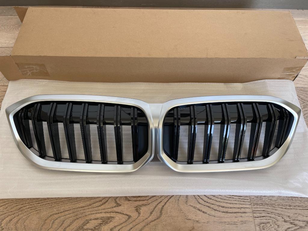 Grill BMW 3 Serie G30 LCI G31 LCI ORIGINEEL 51115A1BF69, Enlèvement ou Envoi, Utilisé, BMW, Capot moteur