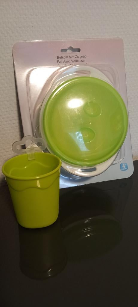 Assiette ventouse + gobelet nouveau, Enlèvement, Neuf