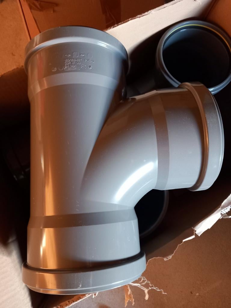 T stukken pvc 160mm, Ophalen