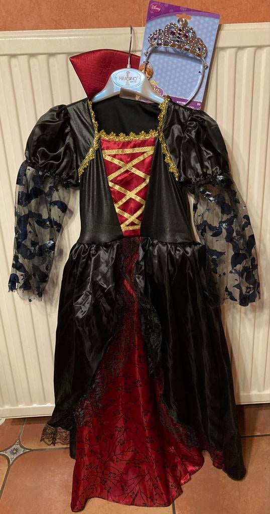 Belle robe d'habillage avec nouveau diadème 128, Enlèvement ou Envoi, Comme neuf, 122 à 128, Fille