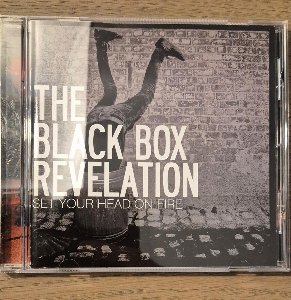 The Black Box Revelation Set your Head on Fire, Ophalen