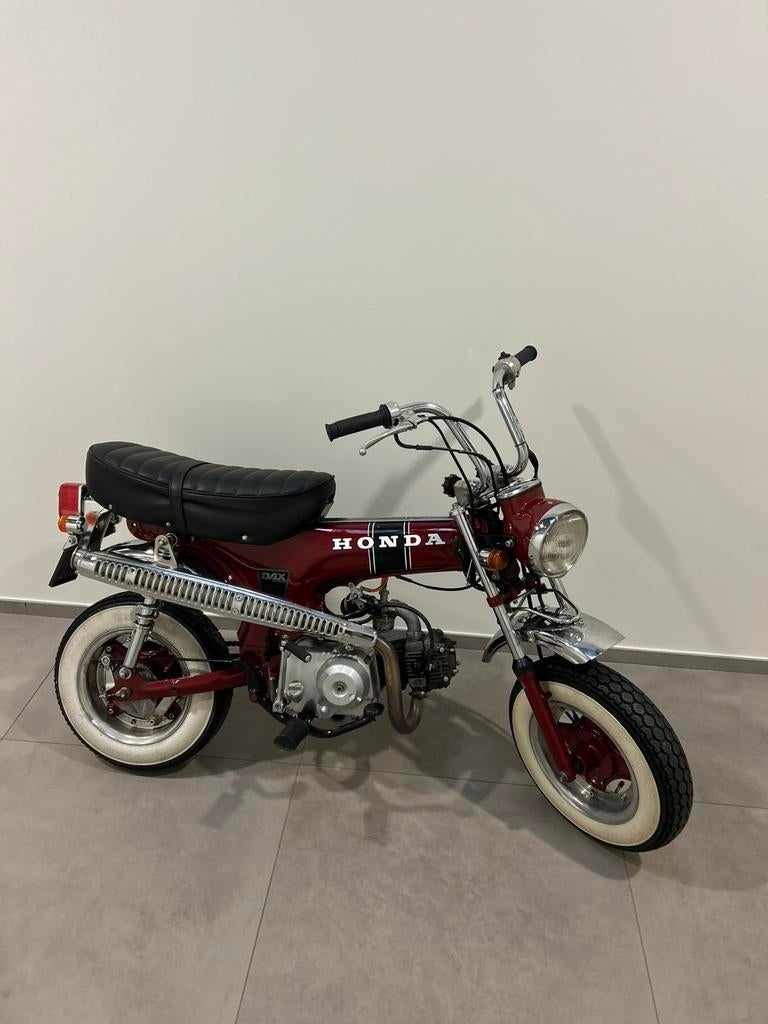 Honda dax st50, Fietsen en Brommers, Brommers | Honda, Ophalen, Zo goed als nieuw