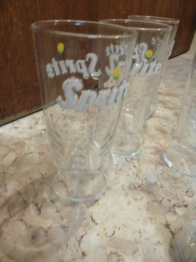 Authentieke sprite glas in relief, Ophalen of Verzenden, Zo goed als nieuw, Frisdrankglas