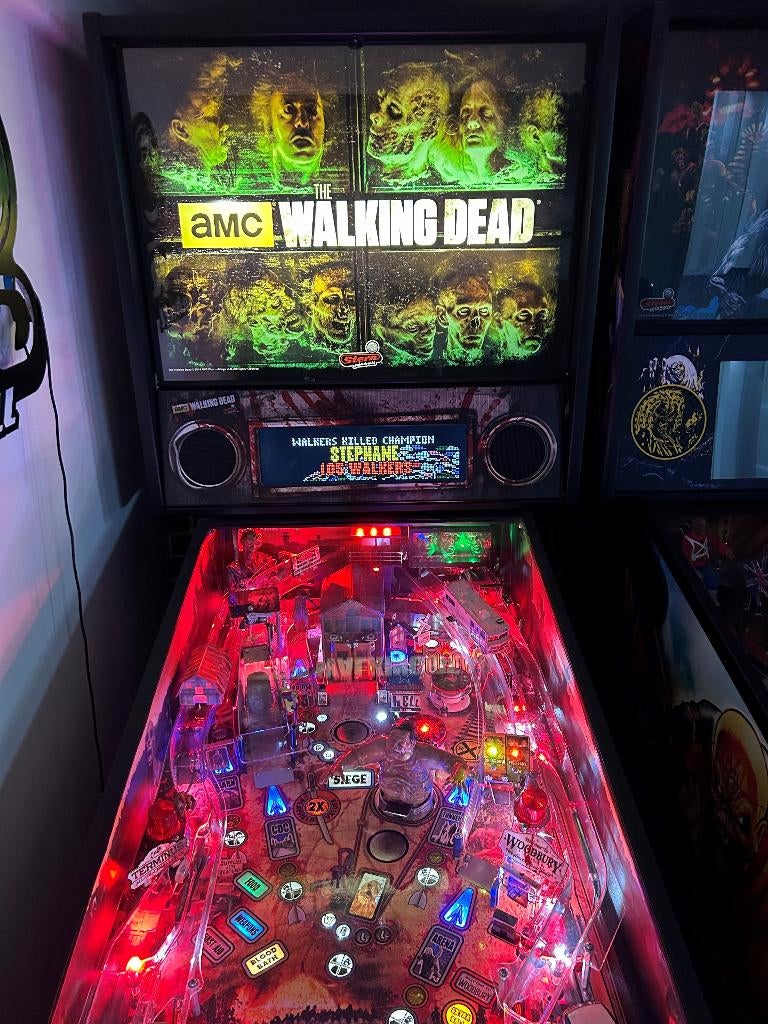 Flipper Stern The Walking Dead PREMIUM, Verzamelen, Automaten | Flipperkasten, Ophalen, Zo goed als nieuw, Flipperkast, Stern