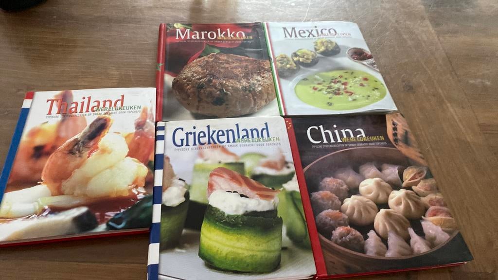 Wereldkeuken kookboek,Marokko,Mexico,China,Griekenland,Taila, Ophalen, Gelezen