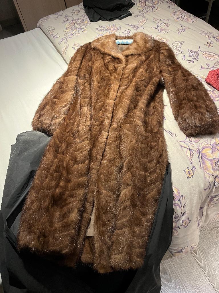 Bont Jas, Ophalen, Zo goed als nieuw, Maat 38/40 (M)