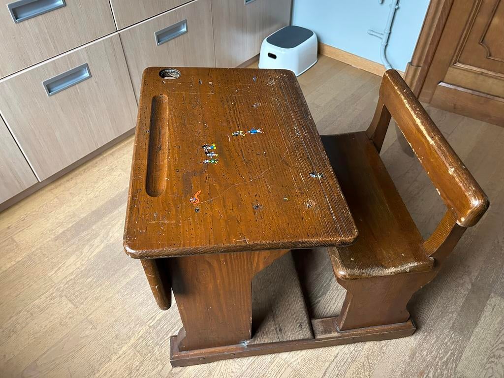 School bureautje, Ophalen