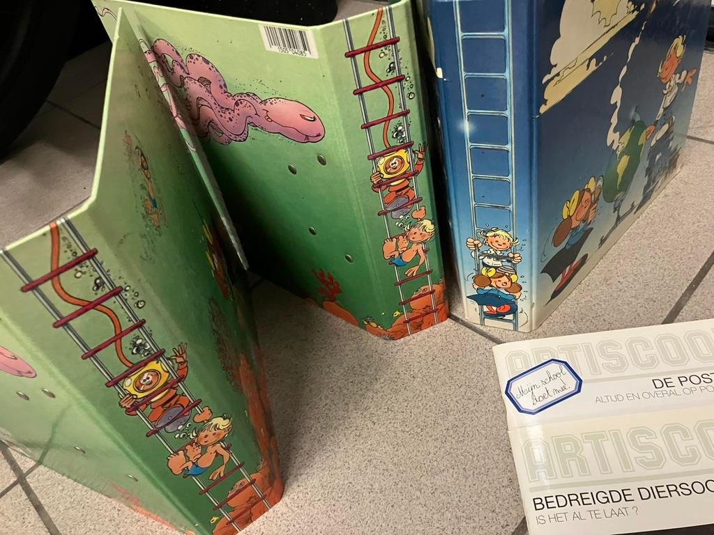 Artiscoop boekjes en 3 mappen, Enlèvement, Comme neuf