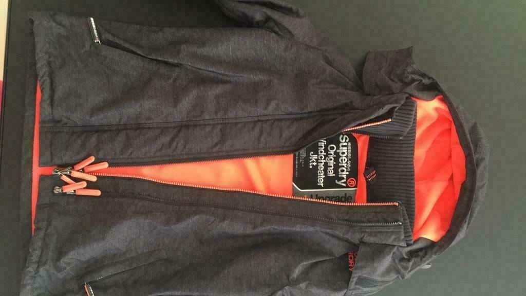 Veste superdry S gris foncé, Enlèvement ou Envoi, Comme neuf, Taille 36 (S), Gris