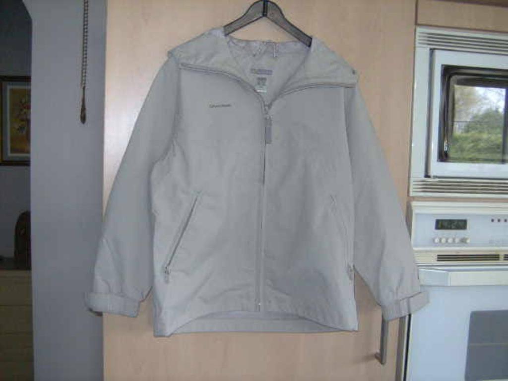 Jas Quechua.  2x.  maat 128.  Jongen., Ophalen of Verzenden, Zo goed als nieuw, QUECHUA., Jongen