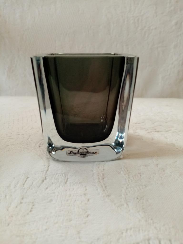 Zweedse kristallen siervaas van Gunnar Nylund 7cm (60s), Antiek en Kunst, Antiek | Glaswerk en Kristal, Ophalen of Verzenden