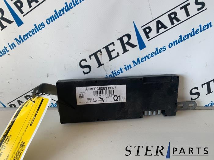 Antenne Versterker van een Mercedes CLK, Gebruikt, -, Ophalen of Verzenden, -