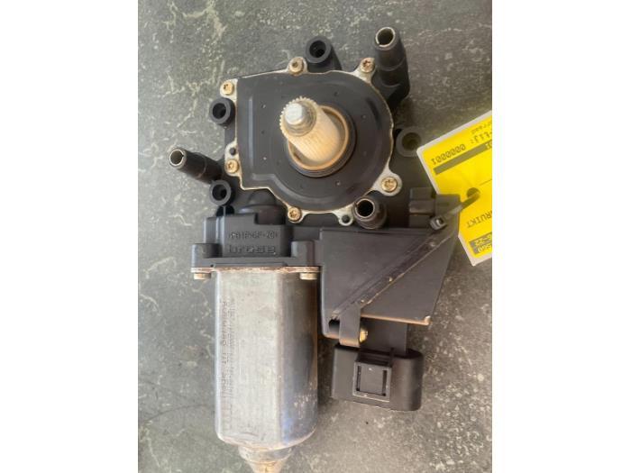 Moteur de vitre portière d'un Audi A3, Enlèvement ou Envoi, 3 mois de garantie, Utilisé
