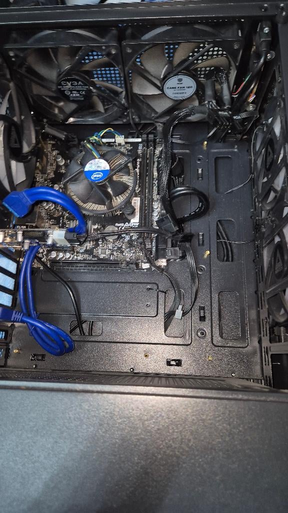 Set van 2 PC voor onderdelen, Computers en Software, Ophalen, Gebruikt