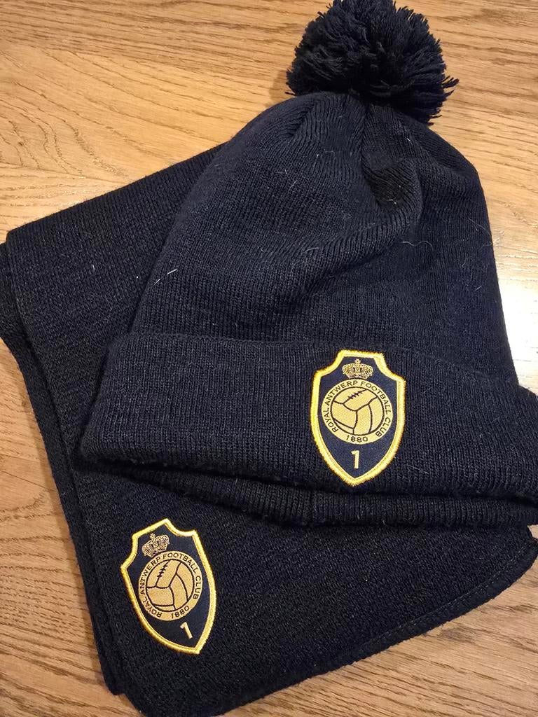 RAFC (Antwerp) Sjaal en Muts voor kind, Ophalen, Zo goed als nieuw, Muts