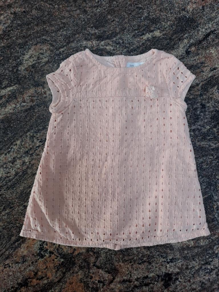 Robe en dentelle rose ancienne t 74, Robe ou Jupe, Enlèvement ou Envoi, Zara, Utilisé