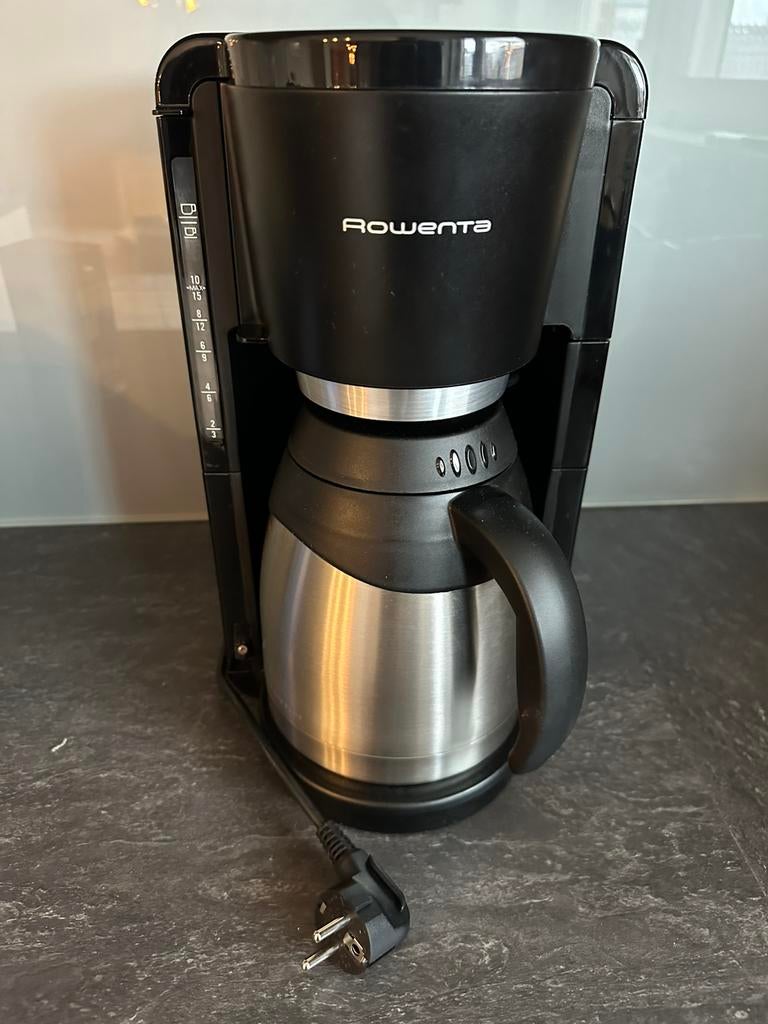 Rowenta koffiemachine, Elektronische apparatuur, Koffiezetapparaten, Ophalen, Afneembaar waterreservoir, Koffiemachine, Gemalen koffie