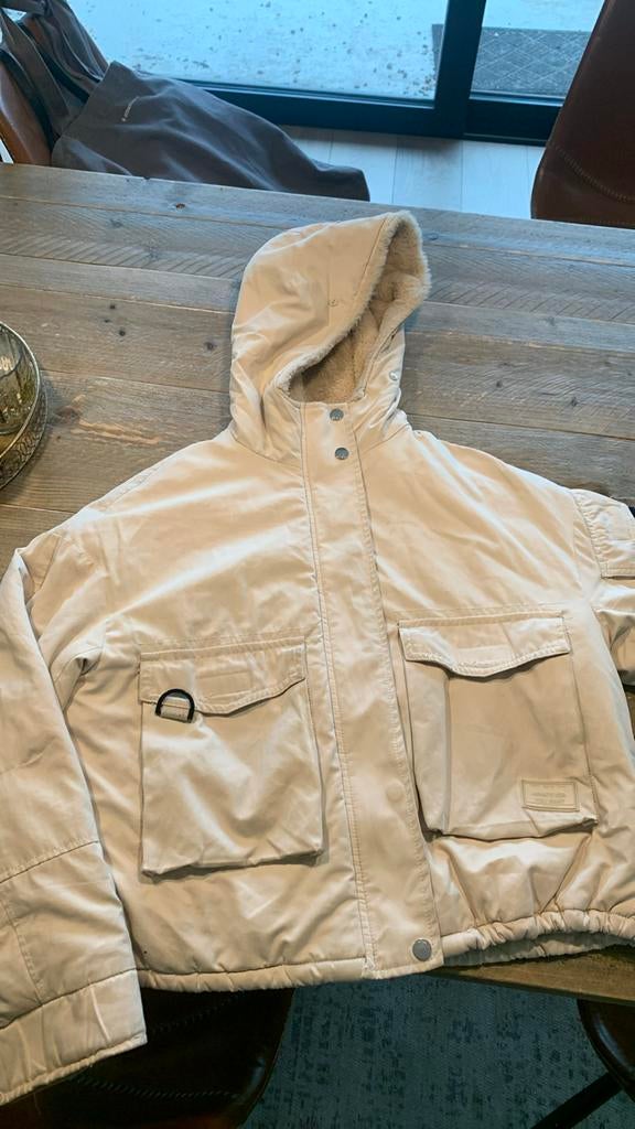 Bershka XS - Warme winterjas meisje, Kinderen en Baby's, Ophalen of Verzenden, Gebruikt, Bershka, Meisje
