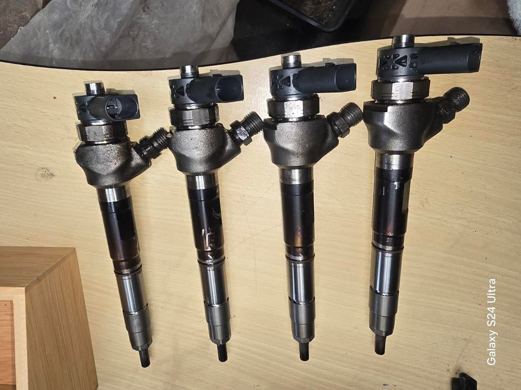 Injecteurs VW Passat 1.6 TDI DCX, Enlèvement ou Envoi