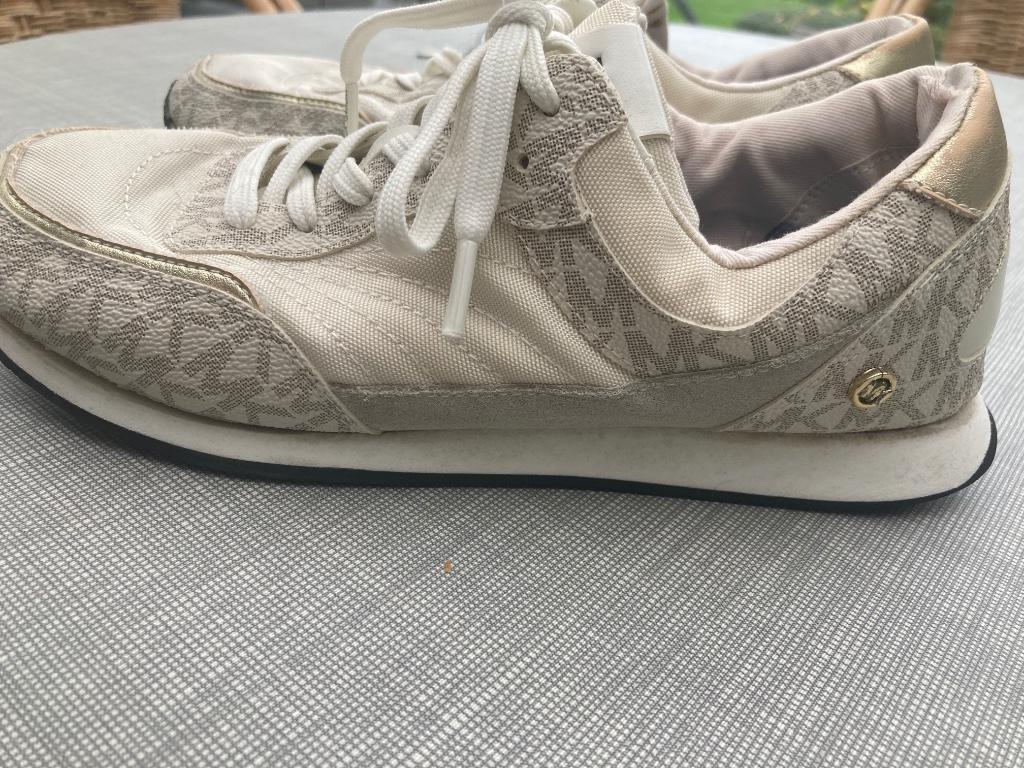 schoenen Michael Kors, Ophalen, Michael Kors, Sneakers, Gedragen