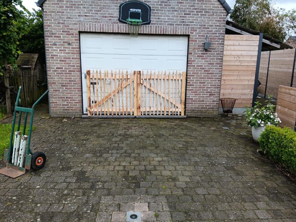Kastanje kastanjehouten poortje hekwerk palen, Ophalen