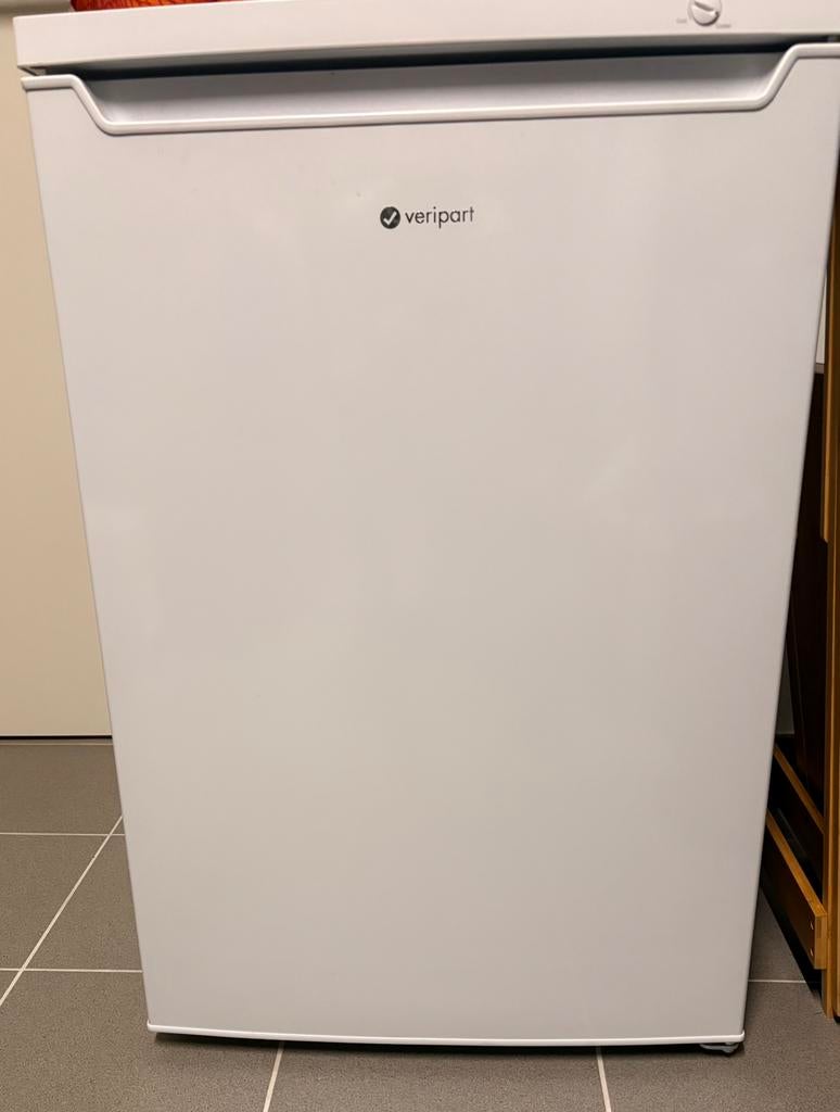Diepvriezer tafelmodel, Elektronische apparatuur, Vriezers en Diepvrieskisten, Minder dan 60 cm, Zo goed als nieuw, Vrijstaand