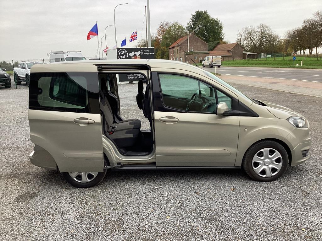 ford courier tourneo 15dci 2019 66000km 13950e alles in, Auto's, Bestelwagens en Lichte vracht, Voorwielaandrijving, Stof, 4 cilinders