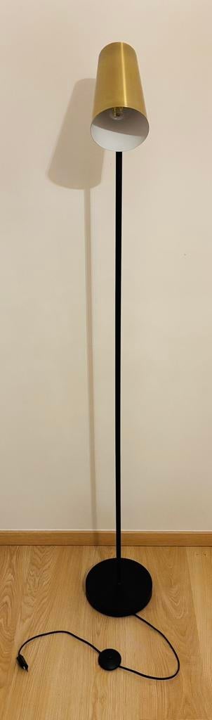 Lampe sur pied neuve noir et laiton doré, Enlèvement, Comme neuf