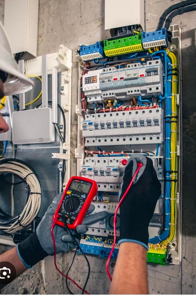 Électricité, dépannage et rénovation Électrique, Enlèvement ou Envoi
