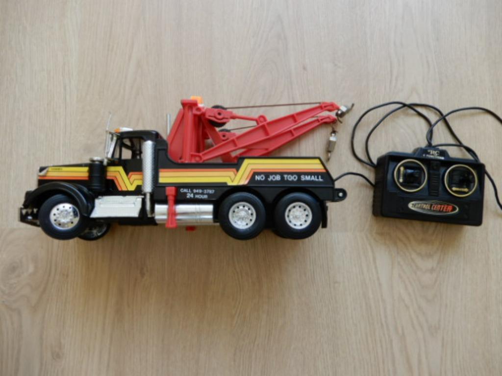 CAMION DE DEPANNAGE VINTAGE RC NEW BRIGHT, Enlèvement ou Envoi, Comme neuf