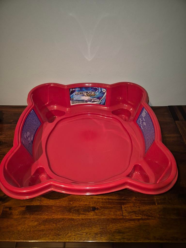 Beyblade burst surge, Enlèvement