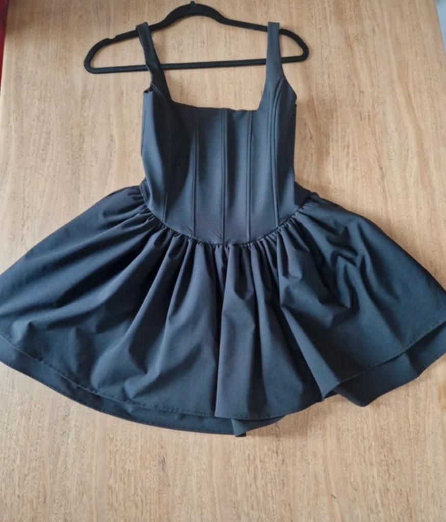 Zara jurk S met prijskaartje viral dress corset, Nieuw, Ophalen of Verzenden, Knielengte, Maat 36 (S)