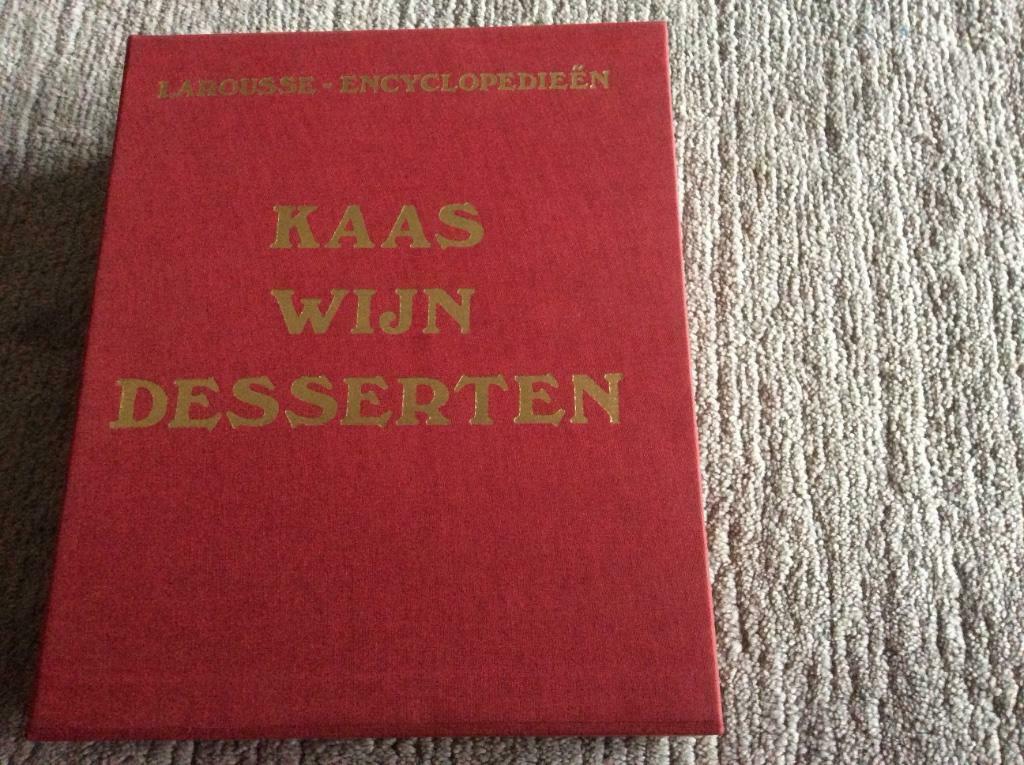 Larousse encyclopedie kaas wijn desserten, Ophalen, Zo goed als nieuw