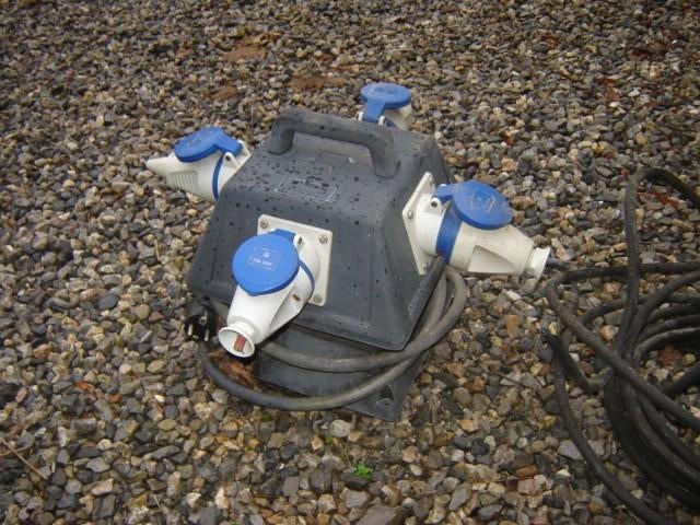 Boîtier divisionnaire de chantier 220V 23A, Enlèvement ou Envoi